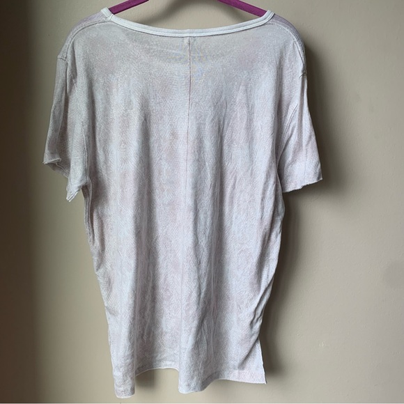 Free People we the free cream/pink reptile print high low oversized tee - Picture 7 of 7